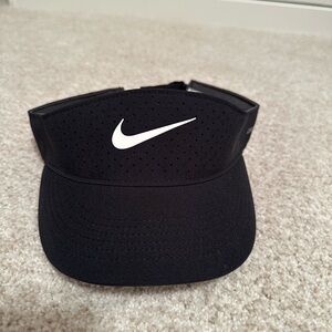 NIKE Dri Fit Adv Ace Visor Black Size S/M Brand New